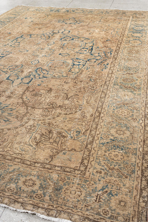 Vintage Heriz Area Rug (9' x 13')